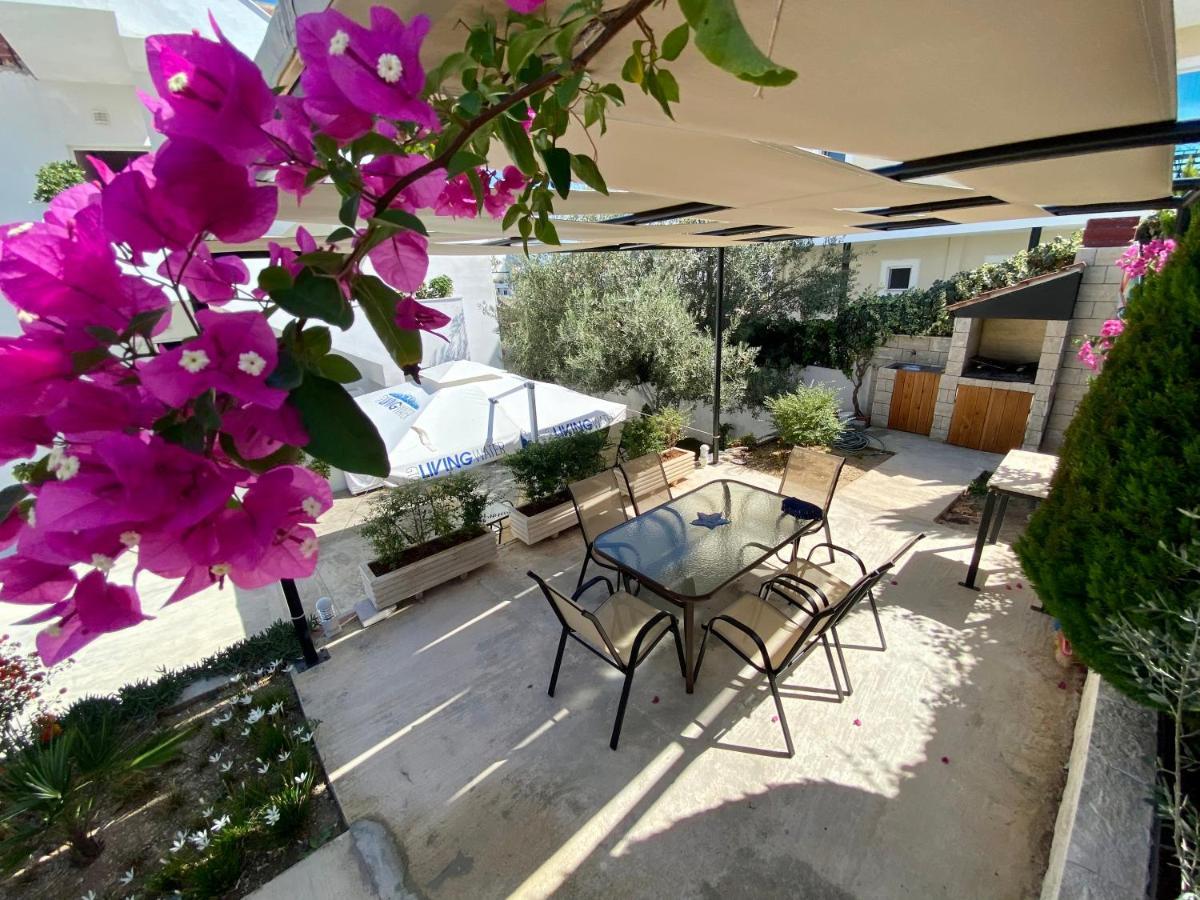 Hotel Vila Ali Ksamil Esterno foto